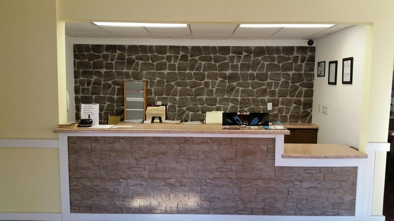 Fort Atkinson Riverwalk Inn & Suites المظهر الخارجي الصورة