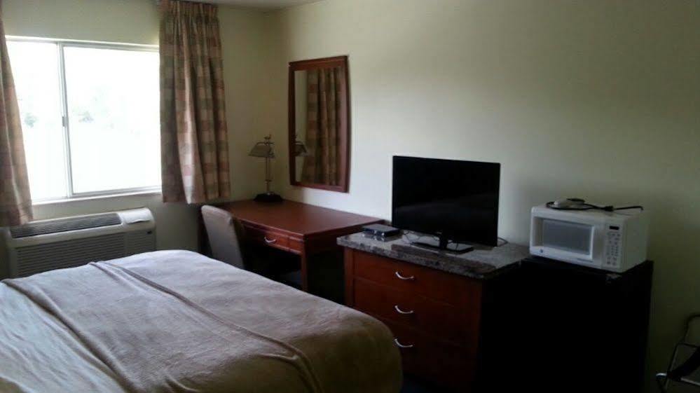 Fort Atkinson Riverwalk Inn & Suites المظهر الخارجي الصورة